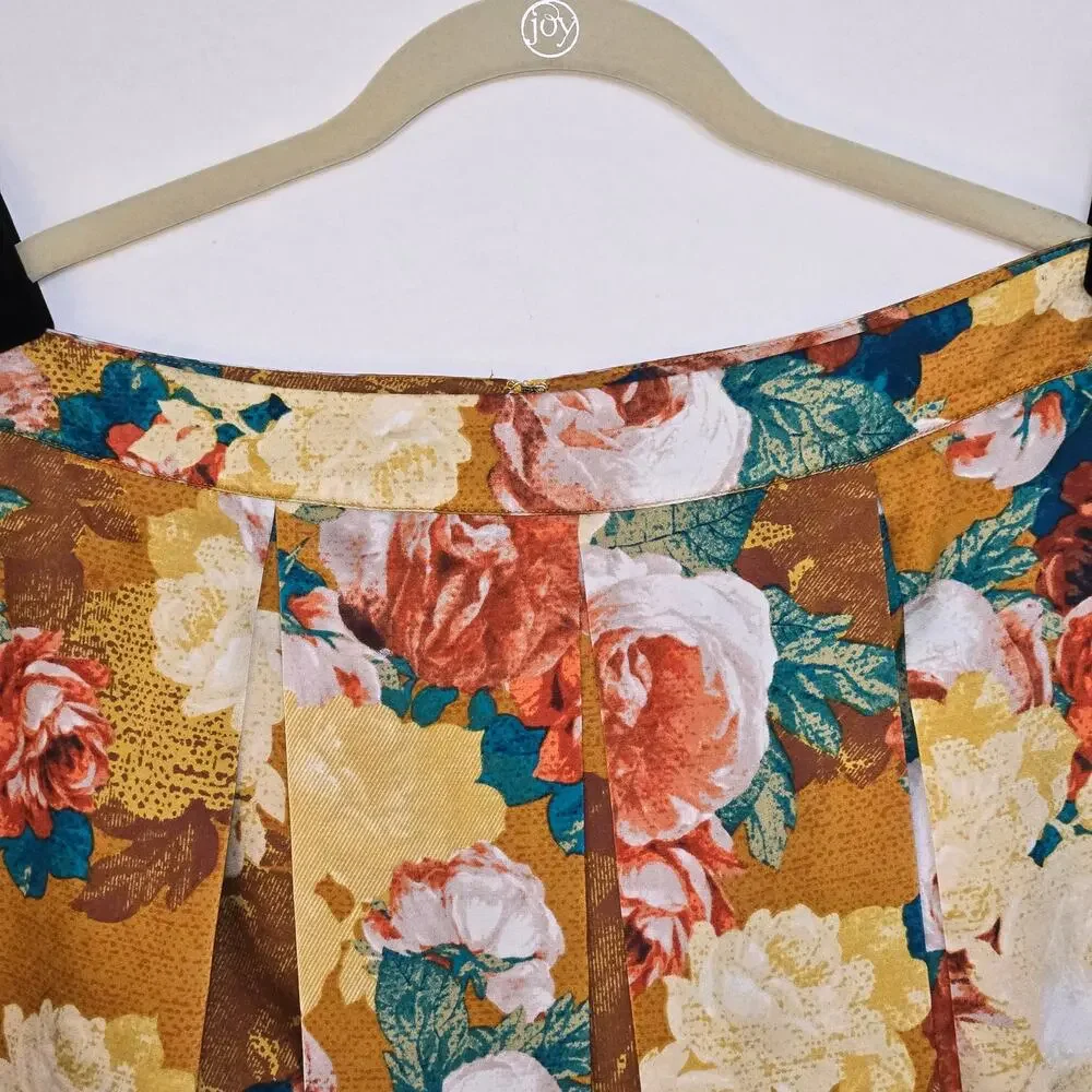 Tahari ASL Inverted Pleated Floral Midi Skirt. Size 10.
